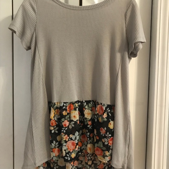 Small Top - Picture 3 of 4